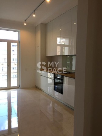 ЖК Французький Квартал, вул. Саперне Поле 12 - фото 1