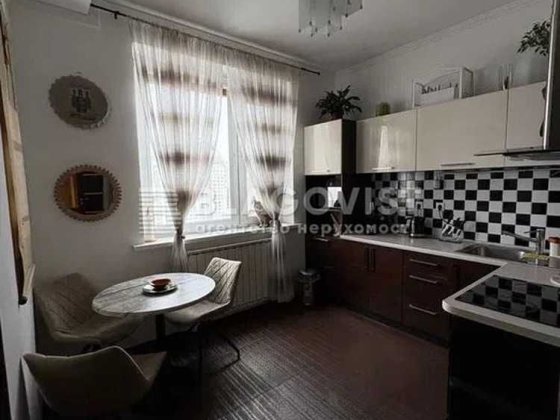 1К вул. Івасюка 2г