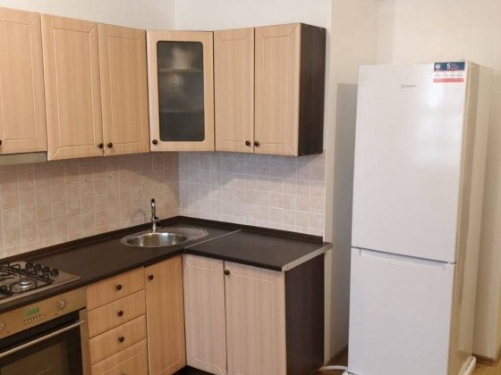 Продаю 1 кім в центрі