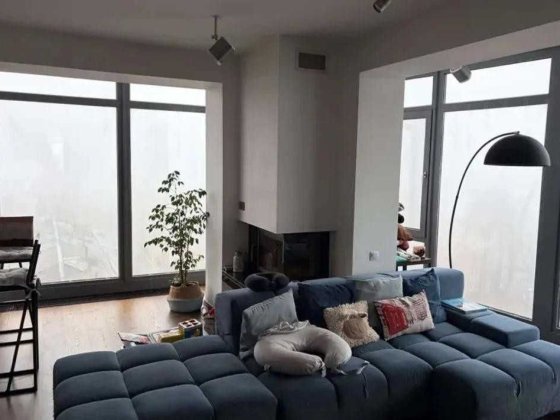 Продам 2-кімнатну квартиру 92, 9 м² на вул. Архітектора Олега Петрова Днепр