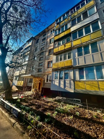 2-х кімнатна квартира - продаж, вул. Святослава Ріхтера, центр - фото 1