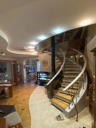 Продам пентхаус 215 м2 в клубном доме в центре !!!830$ за м2!!! - фото 1