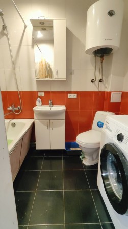 Продам 1ком квартиру, Тополь-3 - фото 1