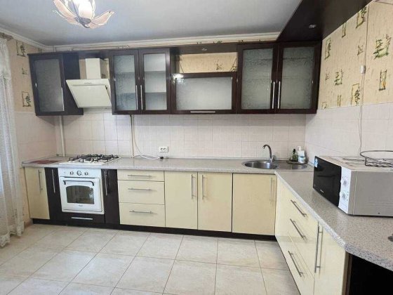 Продам 2 к квартиру на вул.Олега Антонова 6337 Винница