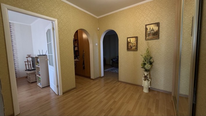 Продається 4к квартира в гарному стані на Червоному пров - фото 1