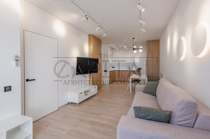 Продаж квартири, ул. Салютна, Нивки - фото 1