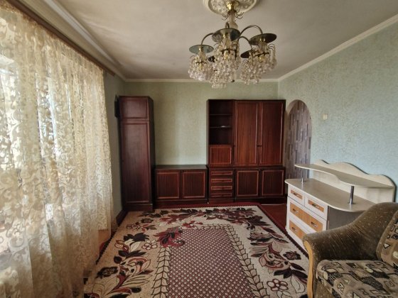 Продається двокімнатна квартира по вулиці Грушевського