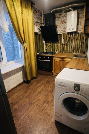 Простора 3-кімнатна квартира в історичному центрі Житомира! - фото 1