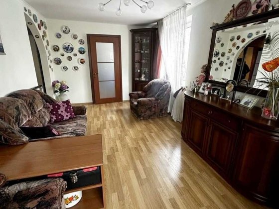 Продам 3к.квартиру на Победе Днепр