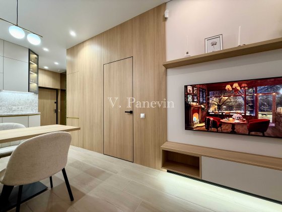 Продам 2-х комнатную квартиру в ЖК Жовтневий с терассой тихий Центр Дніпро