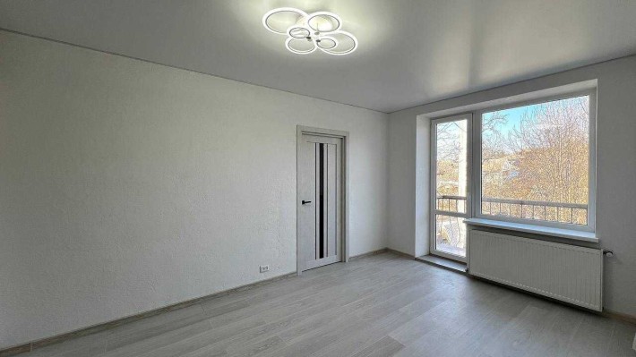 Продаж 2к двокімнатна квартира  АГВ Ремонт Ближнє Замостя - фото 1