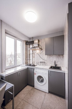 Продаж 1к кв з ремонтом у центрі Рибальська,метро Кловська,Печерська - фото 1