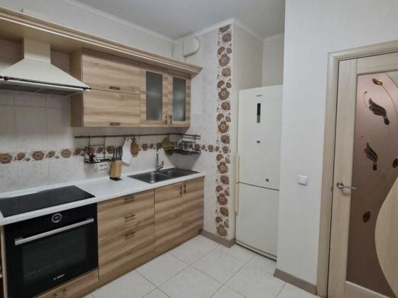 Продаж 2к квартири на Позняках, Урлівська вулиця, 23В