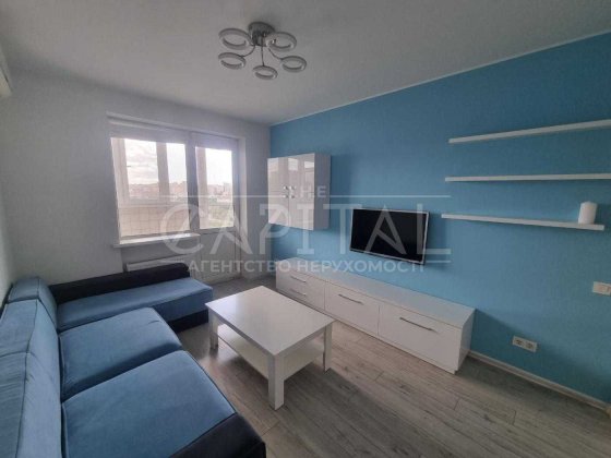 ПРОДАЖ квартири 50 м2 вул. Казимира Малевича 89 Голосіївський район Київ