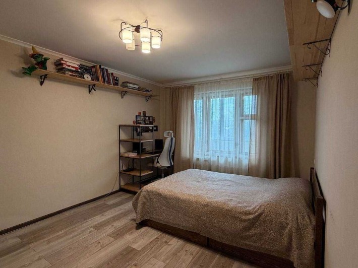 Продаж 1-кімнатної квартири, 40 кв. м. вул. Закревського 5, Ремонт! - фото 1