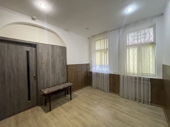 Продам 1-кімнатну квартиру, Сокальська 1, ідеально під комерцію! Киев