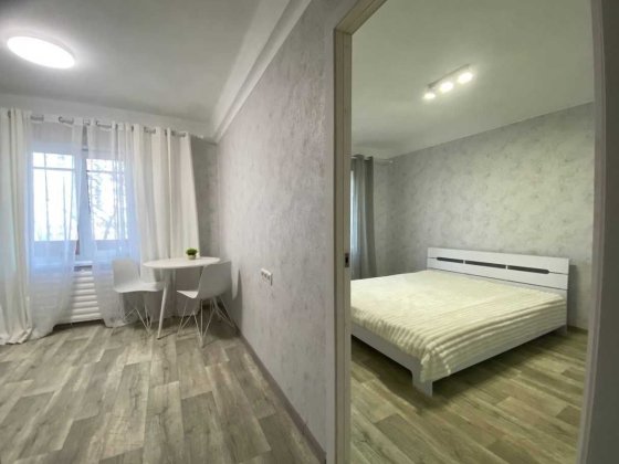 Нова 1 кімнатна квартира Оболонський район, площа Тараса Шевченка Київ