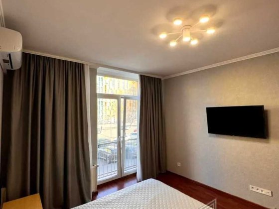 Продаж 1-кім квартири 40 м2 в ЖК Комфорт Таун, вул. Регенераторна, 4 Київ