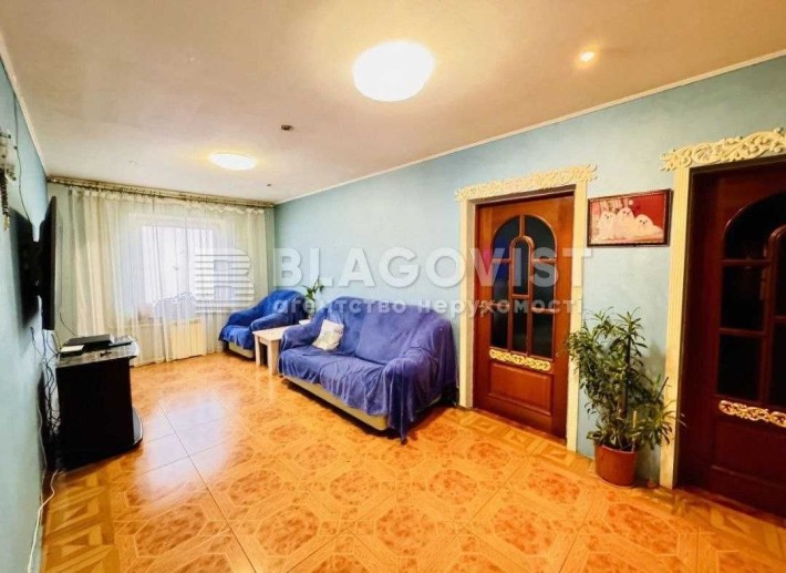 Продаж 3х кімнатної квартири Лівий берег метро Вирлиця Дарницький - фото 1