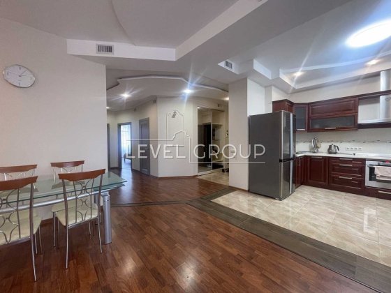 3 кімнатна 110 м.кв вул Антоновича 72 Київ