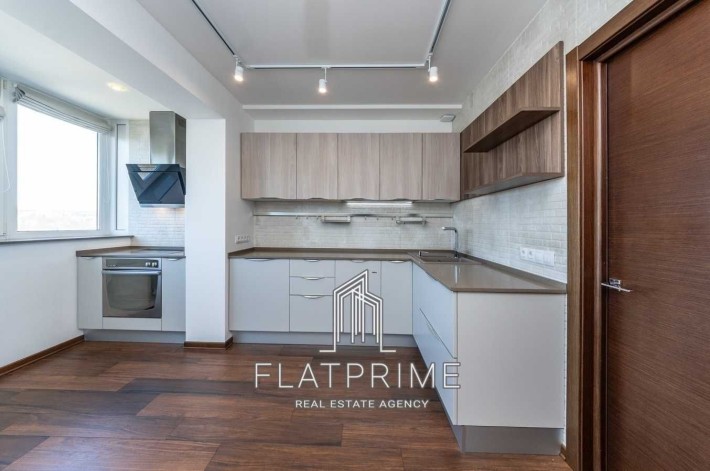 БЕЗ % метро Мінська Оболонь вул. Автозаводська 3 кімнати з ремонтом - фото 1