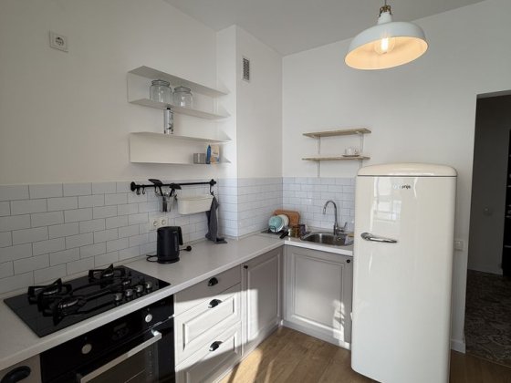 Продаж 1-к квартири з якісним ремонтом! м.Васильківська