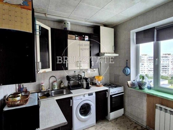 Продаж 3 к квартири  Милославська 23  Троєщина Київ