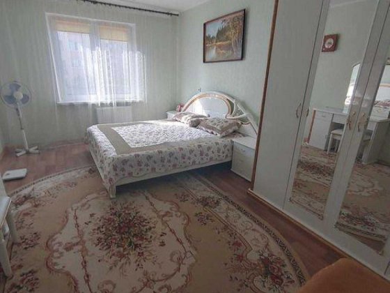 Повноцінна 2-кімнатна 80 м2 по вул Милославська 16 ! Низький поверх !