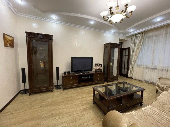 Преміальна 2-кімнатна квартира в престижному районі - фото 1