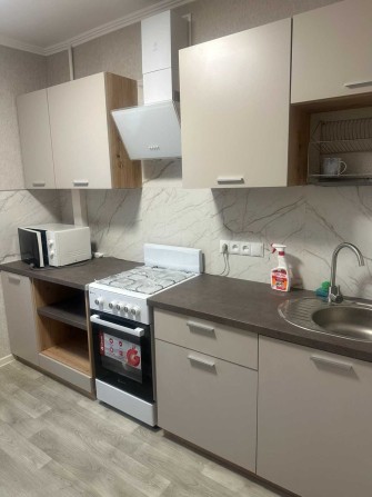 Продажа 2 к.квартири,вул.Тростянецька,свіжий ремонт! - фото 1