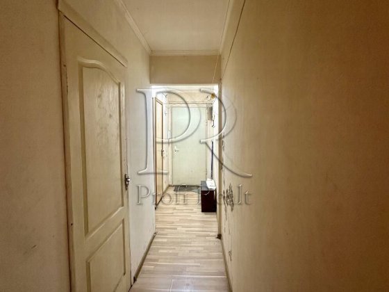 Продаж 3 кімн. квартири за адресою Автозаводська, 21а Киев