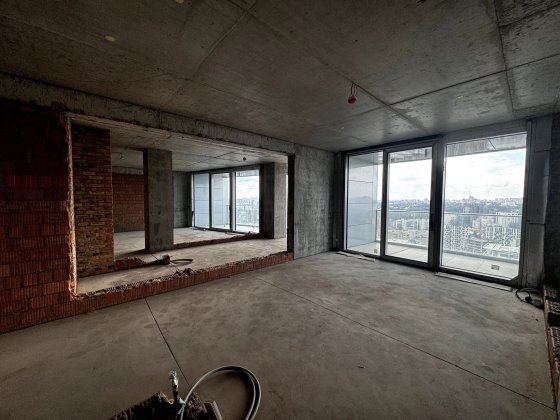 Продам 4-кімнатну 147м2 з панорамним видом ЖК Taryan Towers Печерськ Київ