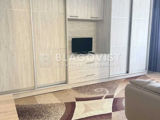 Продаж 1К квартири метро Оболонь, вулиця Івасюка