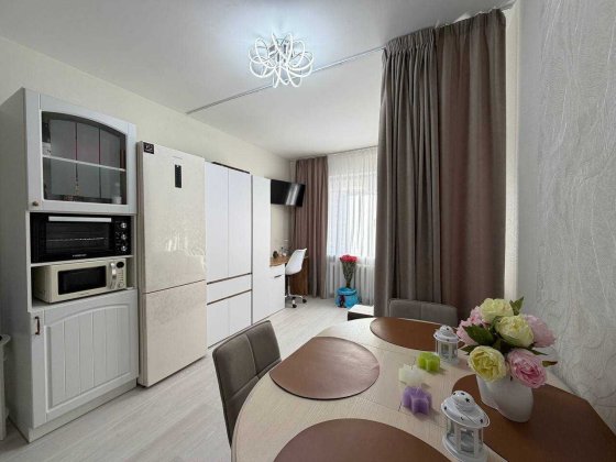 Продаж квартири 48 м.кв. евродвушка Урлівська ТРЦ РІВЕР МОЛ,м.Осокорки Київ
