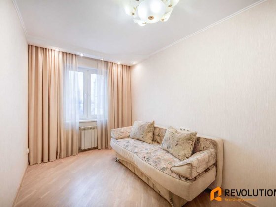 Без% Р.Шухевича 26в 2к з ремонтом, чудовий стан ! Киев