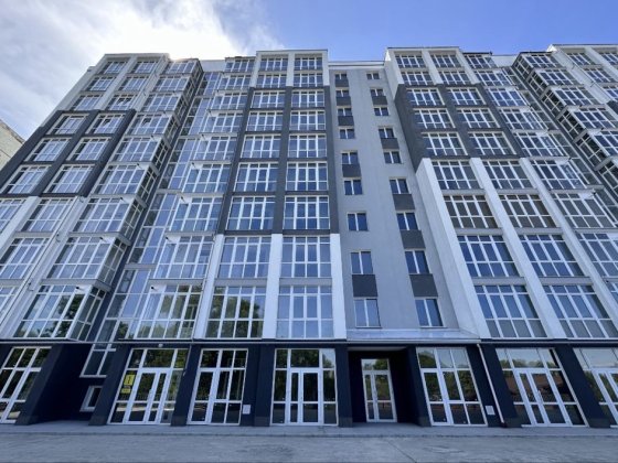 Продам 3- кімнатну квартиру в центрі міста Чернігів