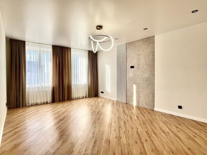 Продаж 3к квартири | р-н Поділля - фото 1