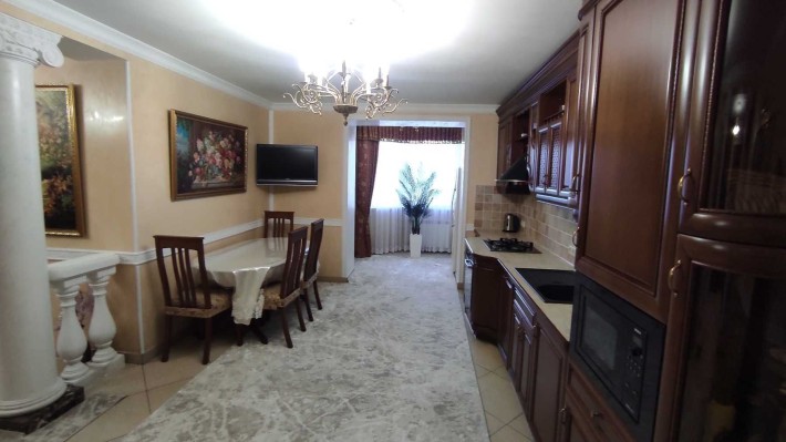 Продам 3 кімнатну квартиру по вулиці Пирогова 9985 - фото 1