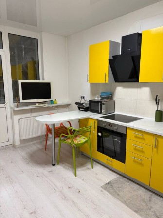 1к Здановської 50/2 Максимовича Лікоград метро Васильківська Голосіїво - фото 1