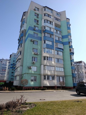 3к Квартира на Митниці з ремонтом, вул.С. Жужоми 1! - фото 1