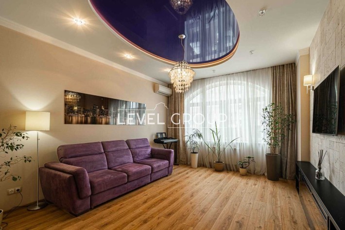 ШВИДКО ПРОДАЮ простору 3-к ЖК Златоустівський вул.Чорновола ,29а - фото 1