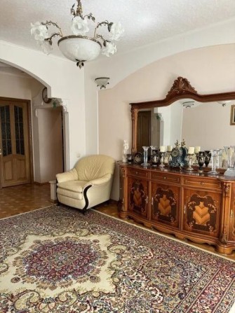 Продам 3х квартиру, улРабочая, ремонт Сталинка, сертиф, - фото 1