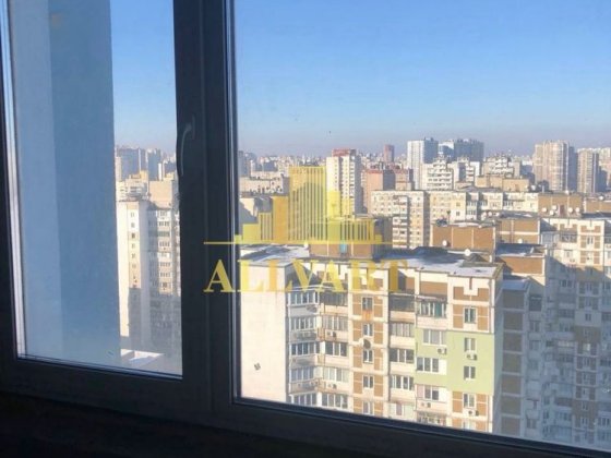 Продаж 3 кім  квартири по вулиці Вишняківська 4, метро Харківська