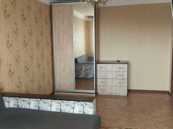 Продається   3-х кімнатна кв-ра, серія ЧН.  9/9 пан. вул. Коваленко Чернігів