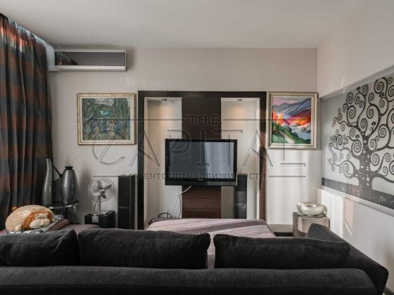 Продаж 2-кімнатної в елітному ЖК Diplomat Hall  вул. Жилянська 59