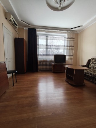 Продам  большую 2х к сталинка  Центр - фото 1