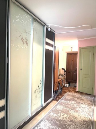 Продам 2к квартиру в центрі - фото 1