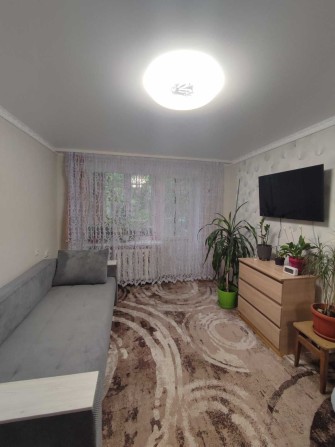 ПРодам 2-х кімнатну в центрі в цегляному будинку - фото 1