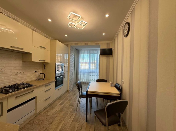 Продам 2 к квартиру на вул.Олега Антонова 8421 - фото 1