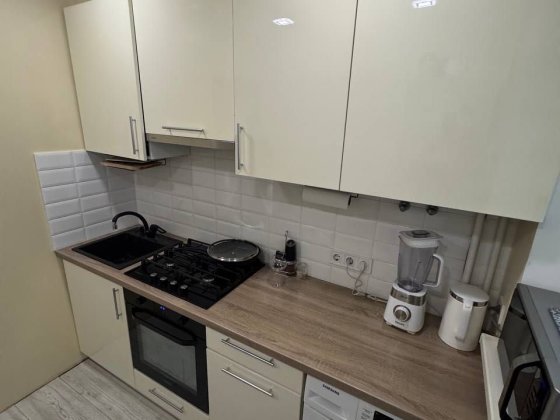 Сертифікат беремо. Продам 1к з ремонтом Фурманова.